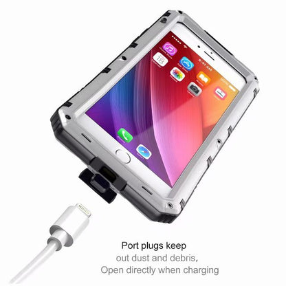 Wolf Warrior Apple iPhone SE 2022 Waterproof Case Metal 360 Degree Full Protection 4-In-1 Diving 2M